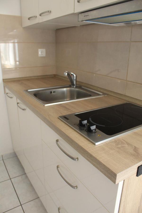 Apartments Kampor Damira Rab Town Exterior foto